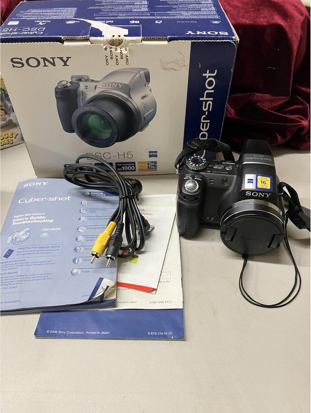 Sony Retro  Cyber-shot DSC-H5 | 7.2MP 12x Zoom Digital Bridge Camera - Silver
